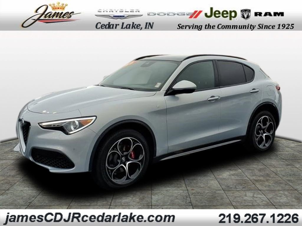2023 Alfa Romeo Stelvio Ti's photo