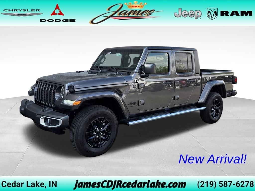 Used 2023 Jeep Gladiator Sport Truck Crew Cab
