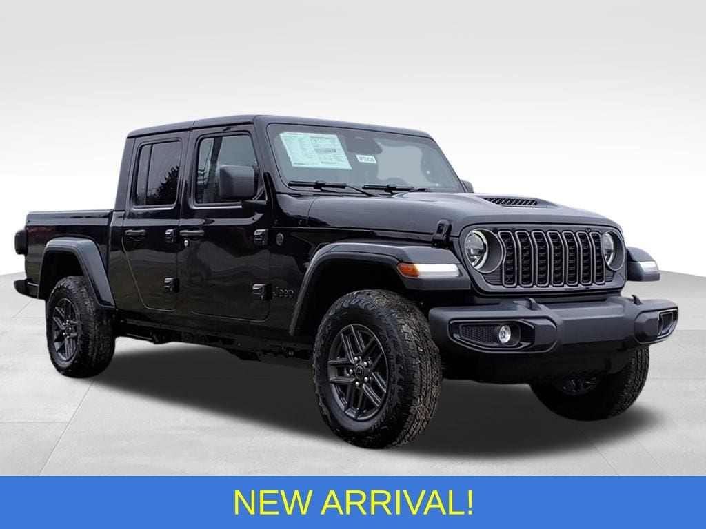 2026 Jeep Gladiator Sport S's photo