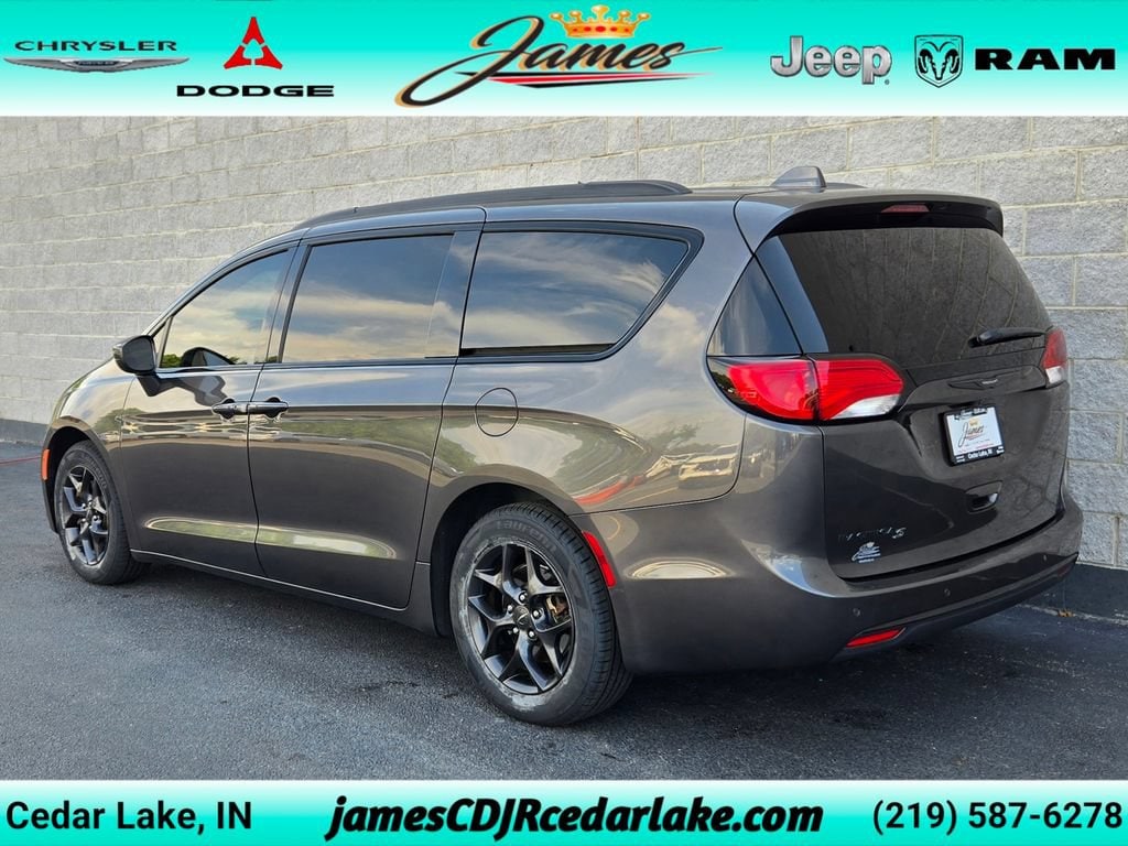 Used 2019 Chrysler Pacifica Touring L Van Passenger Van