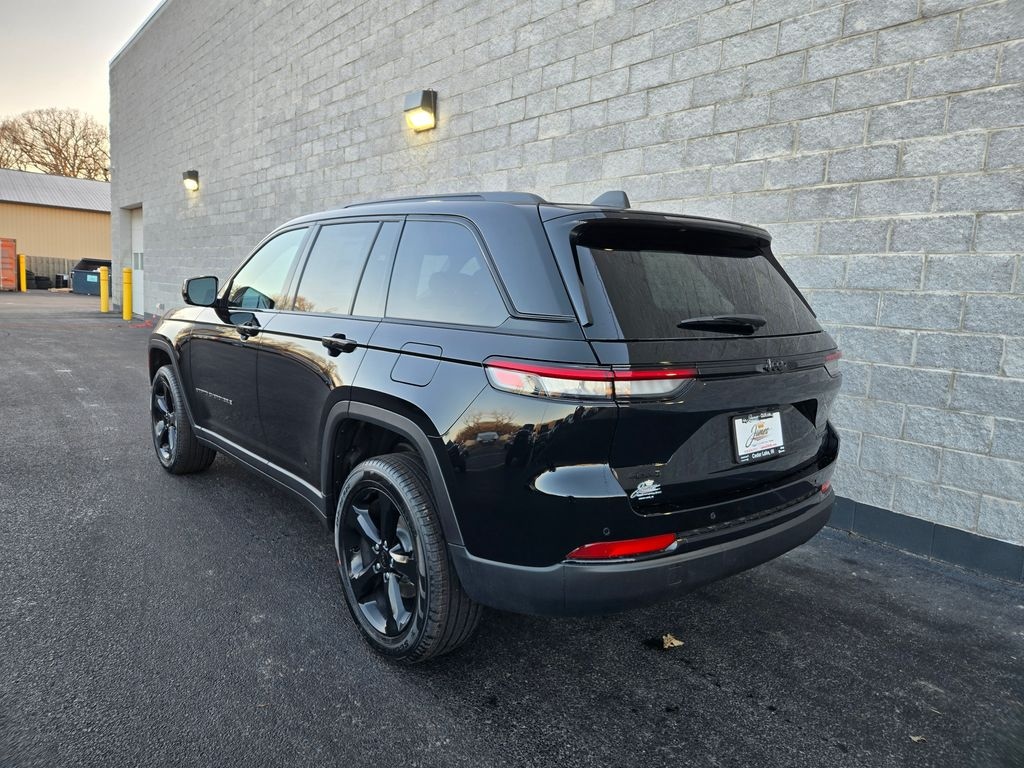 New 2025 Jeep Grand Cherokee Limited Sport Utility
