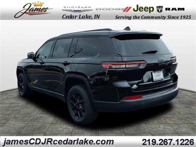 2024 Jeep Grand Cherokee Altitude photo 3