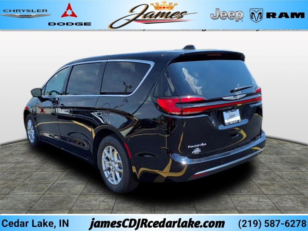 New 2026 Chrysler Pacifica Select Passenger Van