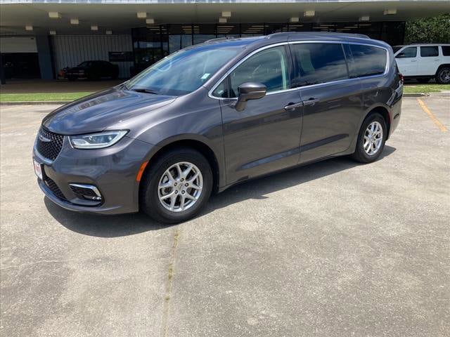 Used 2022 Chrysler Pacifica Touring L with VIN 2C4RC1BG5NR116936 for sale in Greenville, MS