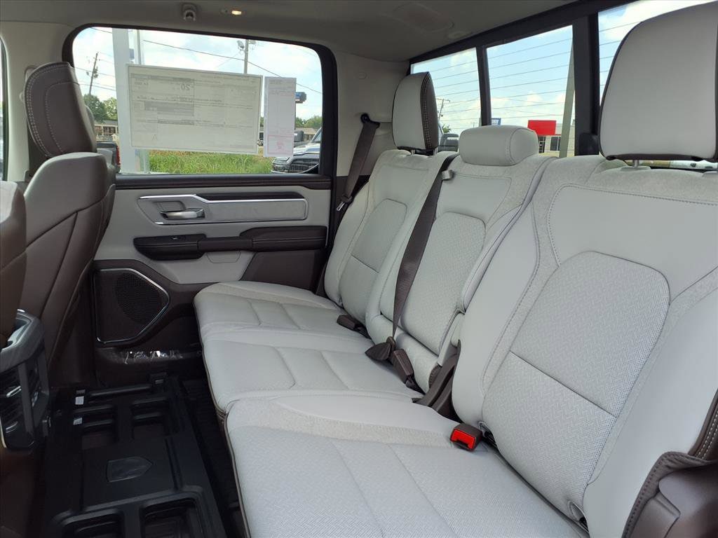 2026 RAM 1500 Laramie - Photo 19