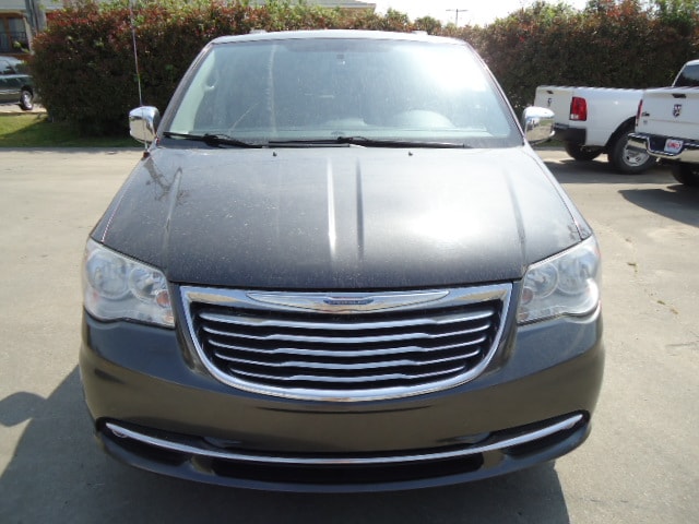 Used 2014 Chrysler Town & Country Touring-L with VIN 2C4RC1CG6ER330185 for sale in Greenville, MS