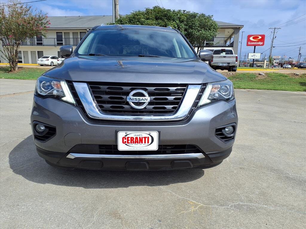 2019 Nissan Pathfinder SL photo 3