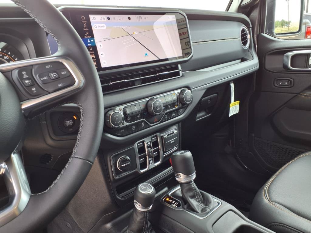 2025 Jeep Wrangler 4-Door Sahara - Photo 12