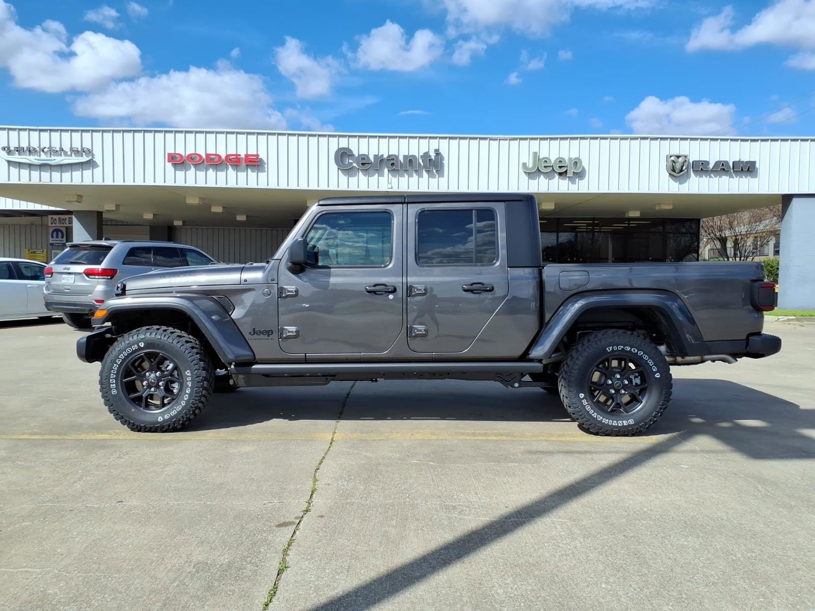 2026 Jeep Gladiator Willys Auto's photo