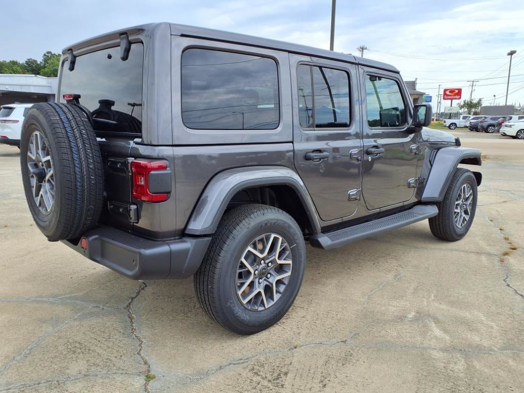 2025 Jeep Wrangler 4-Door Sahara - Photo 6