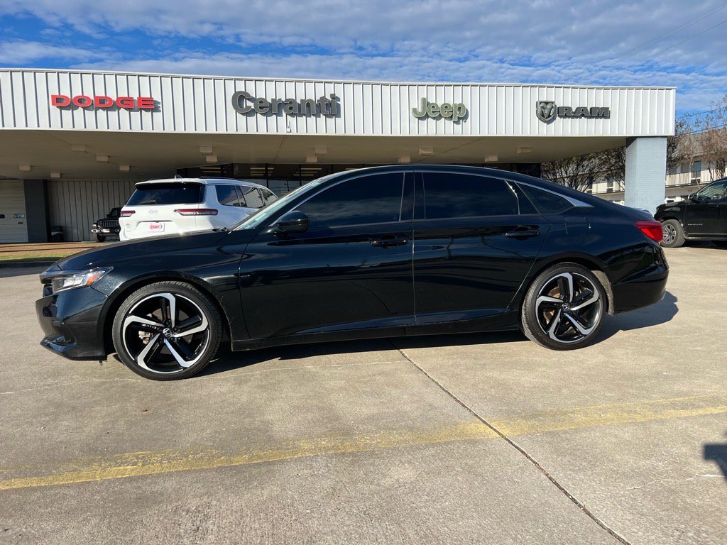 2021 Honda Accord Sport's photo