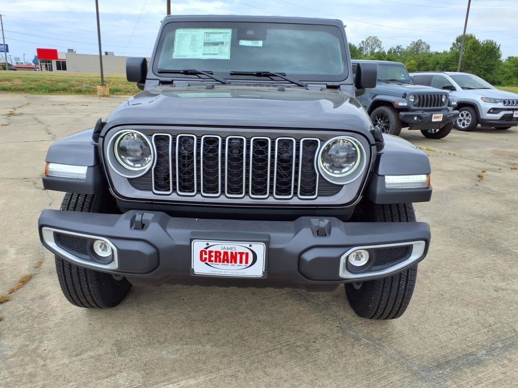2025 Jeep Wrangler 4-Door Sahara - Photo 4