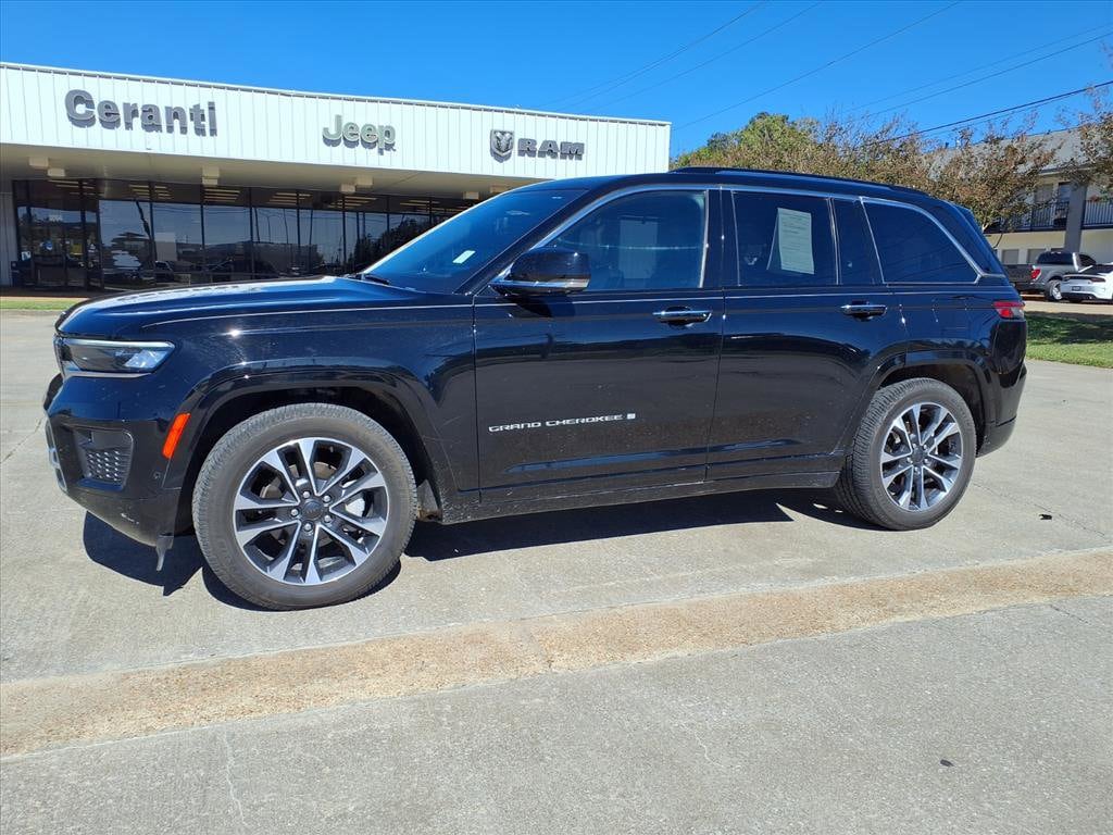 Used 2023 Jeep Grand Cherokee Overland SUV