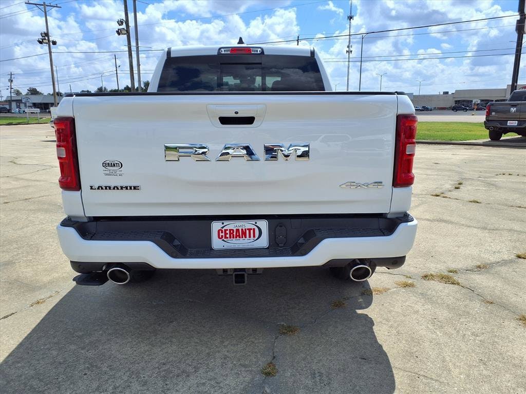 2026 RAM 1500 Laramie - Photo 9
