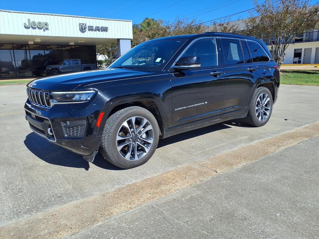 Used 2023 Jeep Grand Cherokee Overland SUV