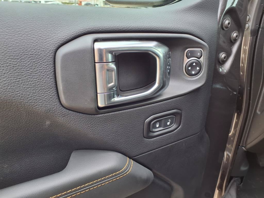 2025 Jeep Wrangler 4-Door Sahara - Photo 10