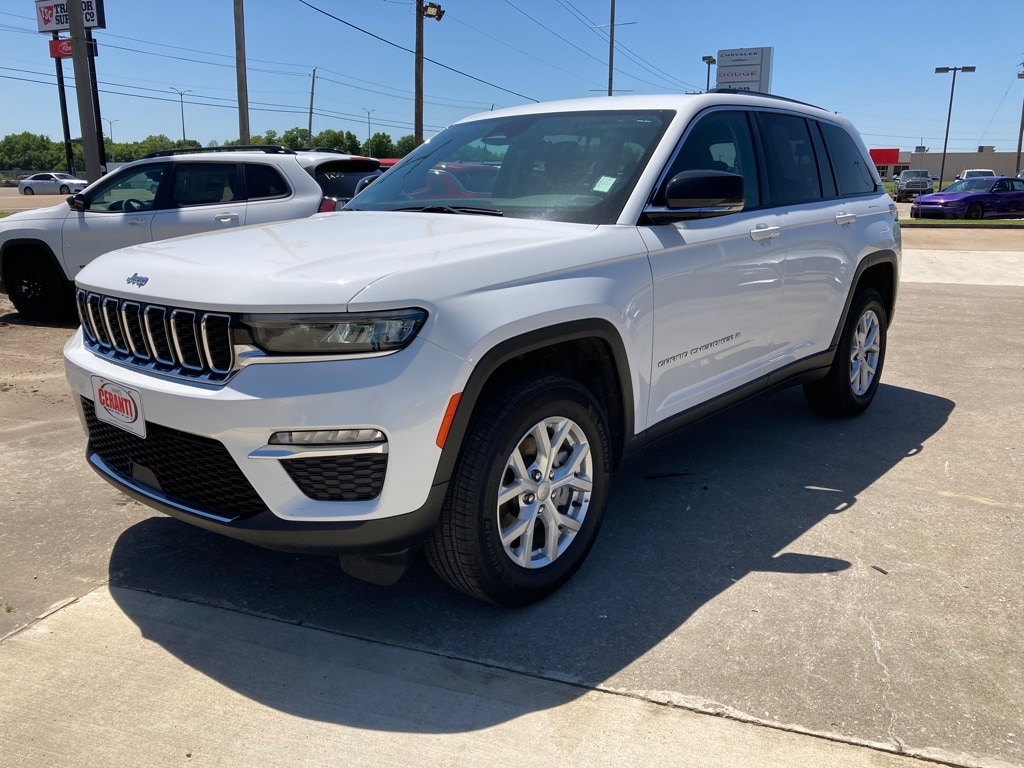 Used 2023 Jeep Grand Cherokee Limited with VIN 1C4RJHBG0PC532080 for sale in Greenville, MS