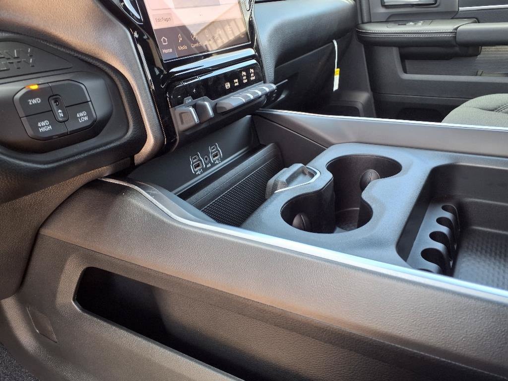 2025 RAM 2500 Big Horn - Photo 15
