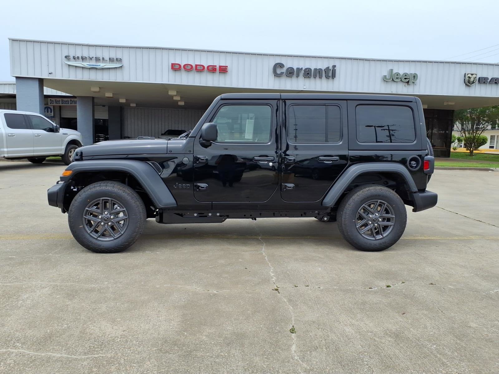 2026 Jeep Wrangler Sport S's photo