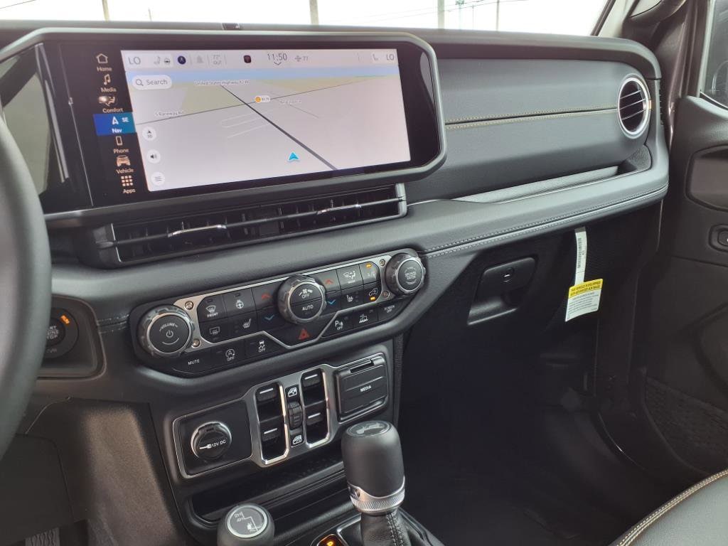 2025 Jeep Wrangler 4-Door Sahara - Photo 13
