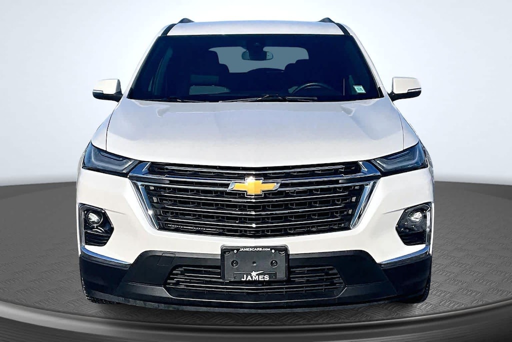 Used 2023 Chevrolet Traverse LT Cloth SUV
