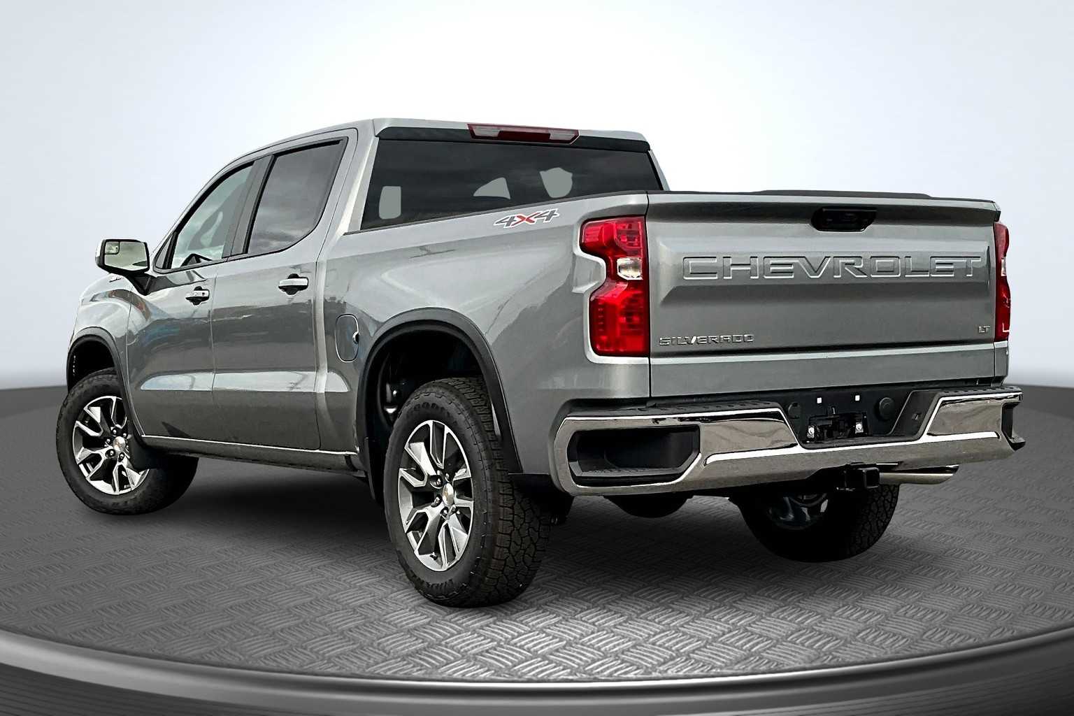 2026 Chevrolet Silverado 1500 LT photo 3