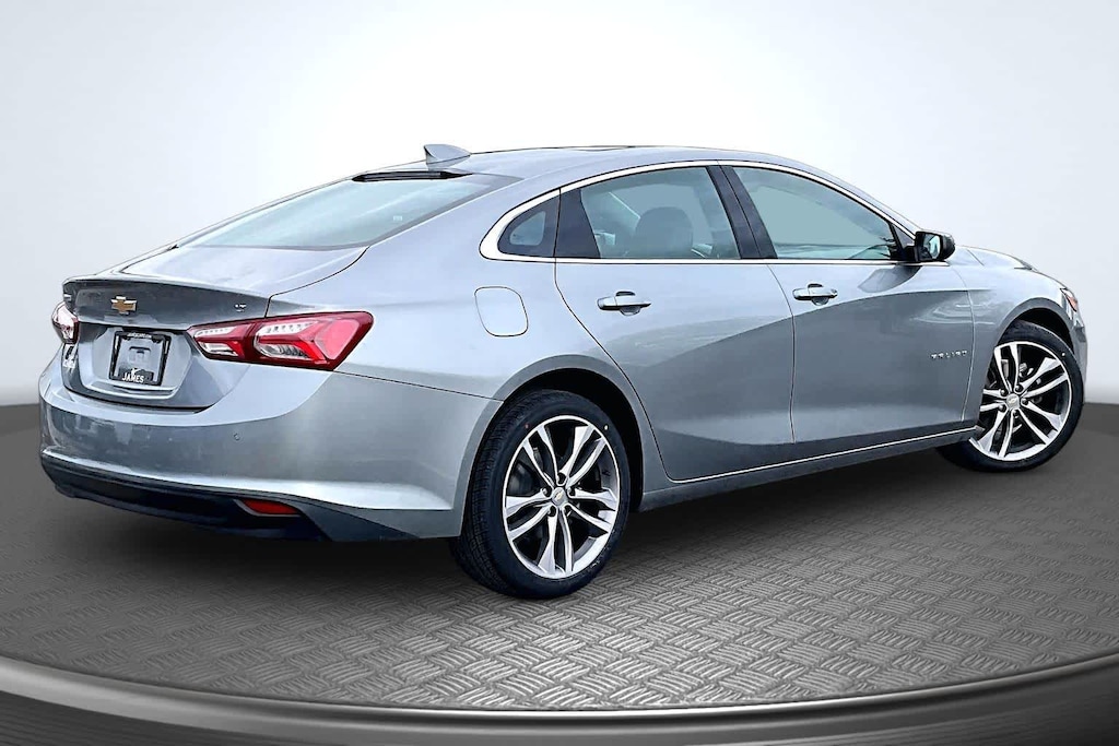 Used 2024 Chevrolet Malibu 2LT Sedan