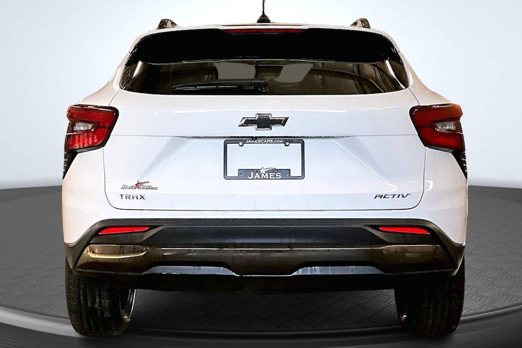 Used 2024 Chevrolet Trax Activ SUV