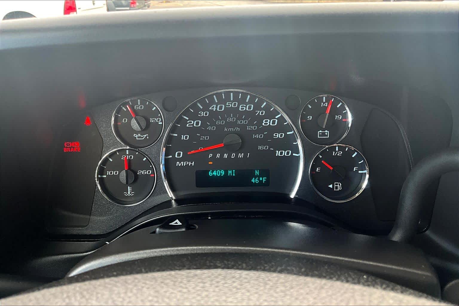 2024 Chevrolet Express Passenger LT - Photo 21