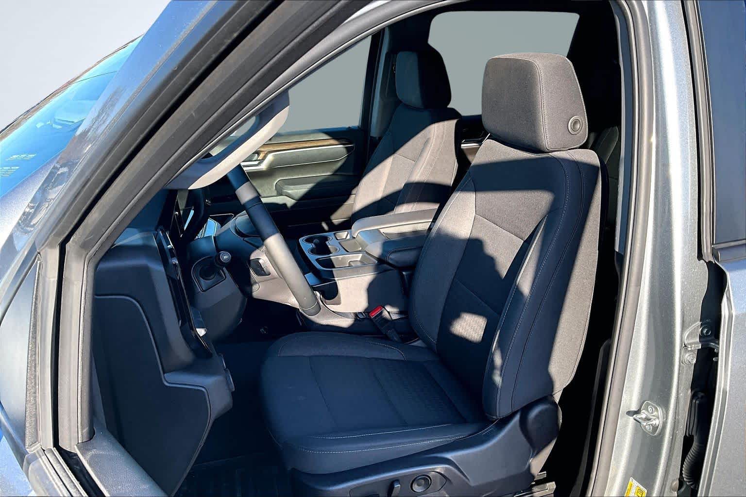 2025 Chevrolet Silverado 1500 LT - Photo 25