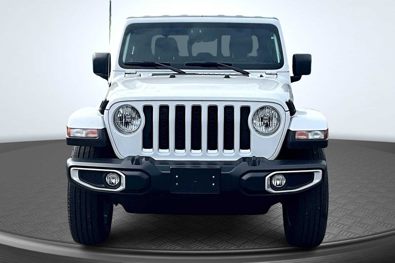 2021 Jeep Gladiator Overland photo 3