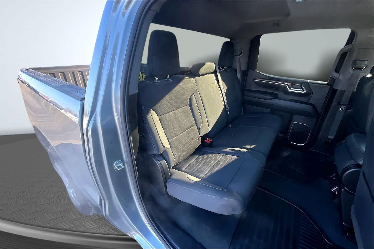 2025 Chevrolet Silverado 1500 LT - Photo 27