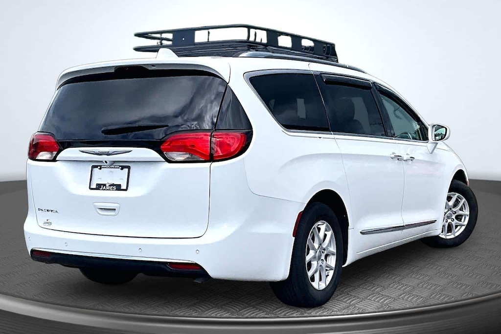Used 2020 Chrysler Pacifica Touring L Van Passenger Van