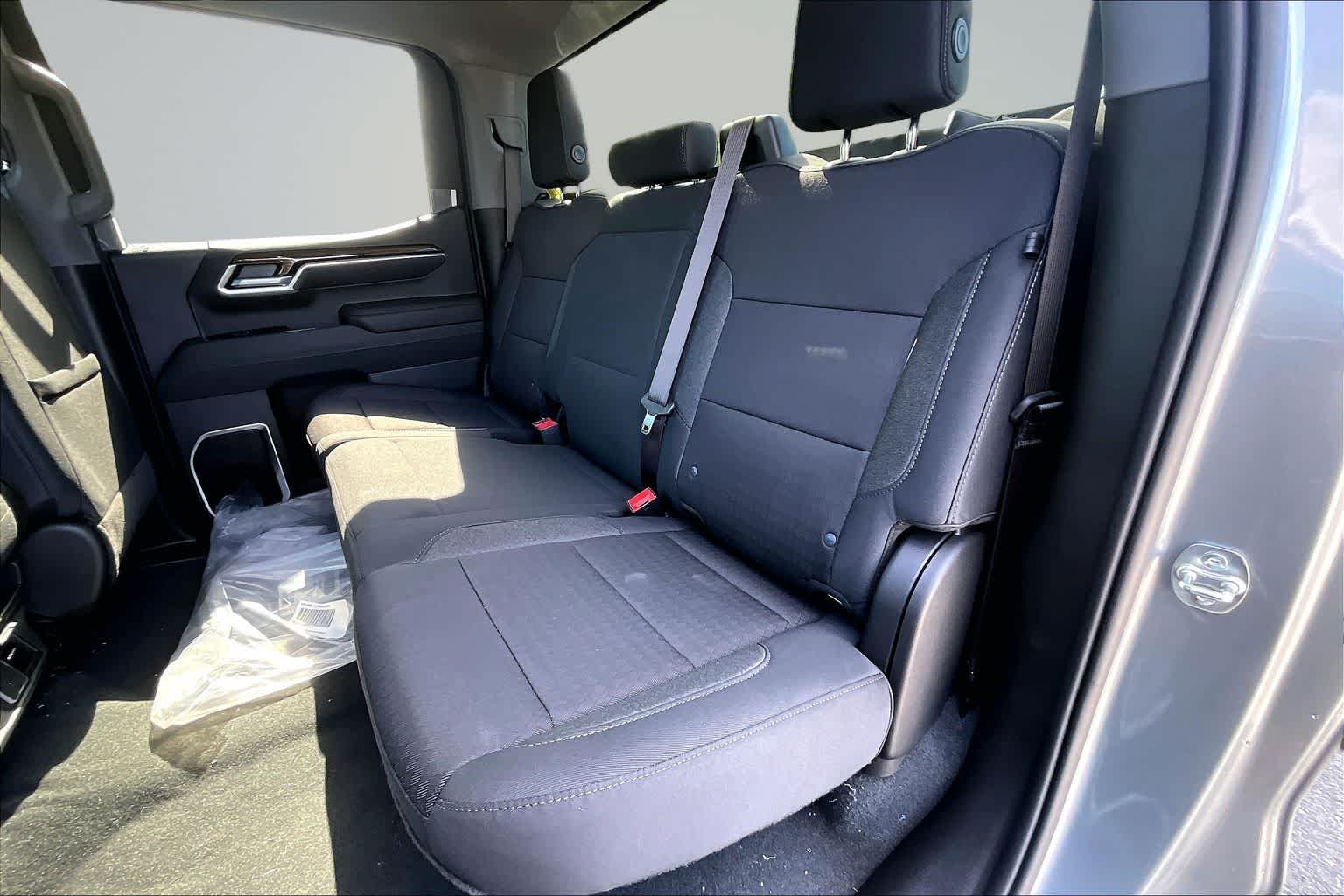 2026 Chevrolet Silverado 1500 LT - Photo 9