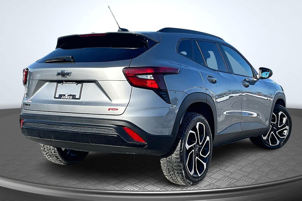 Used 2024 Chevrolet Trax 2RS SUV