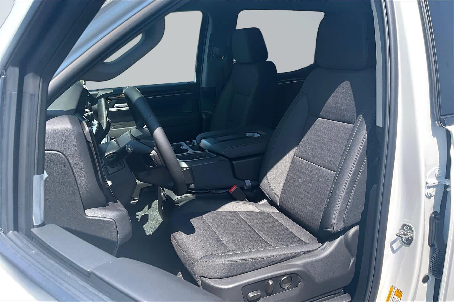 2026 Chevrolet Silverado 1500 LT - Photo 9
