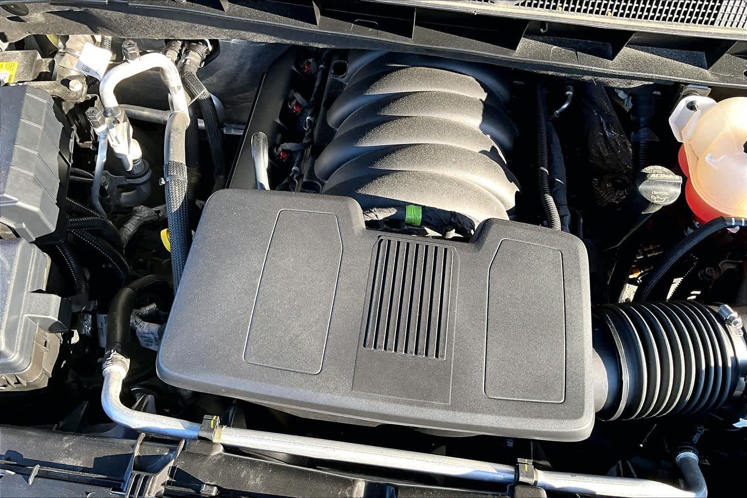 2025 Chevrolet Silverado 1500 LT - Photo 33