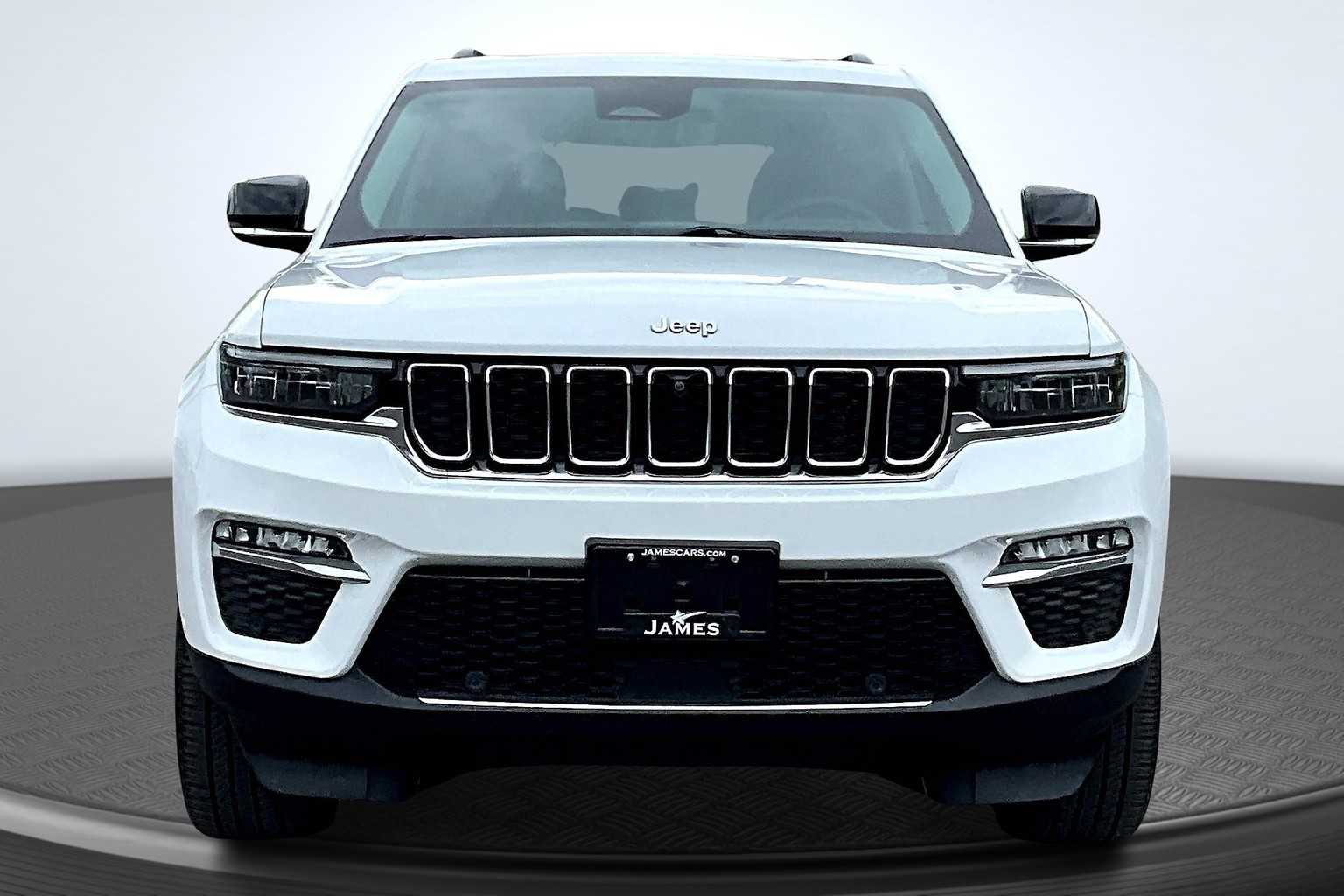 2023 Jeep Cherokee 4xe photo 3