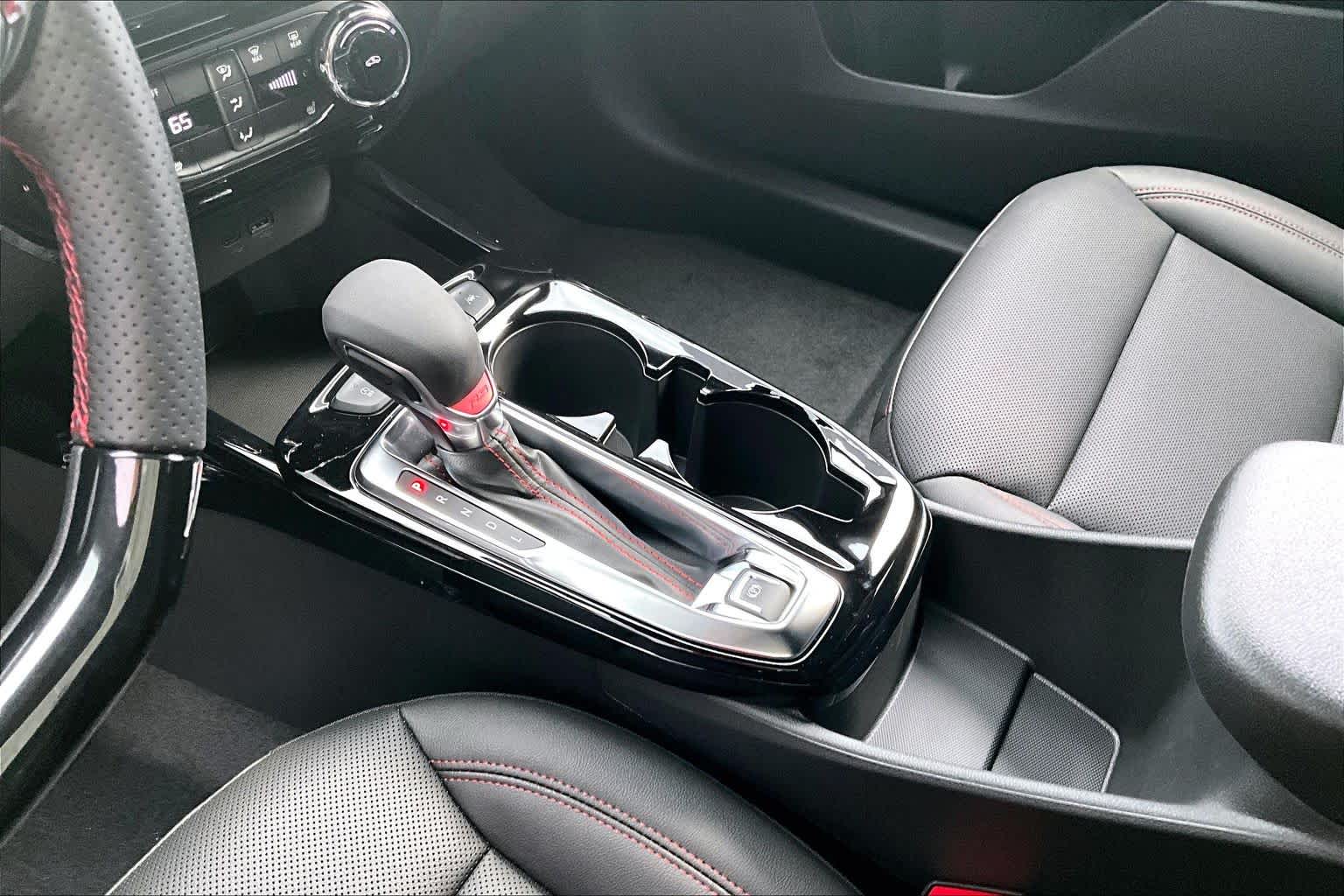 2026 Chevrolet Trax RS - Photo 8