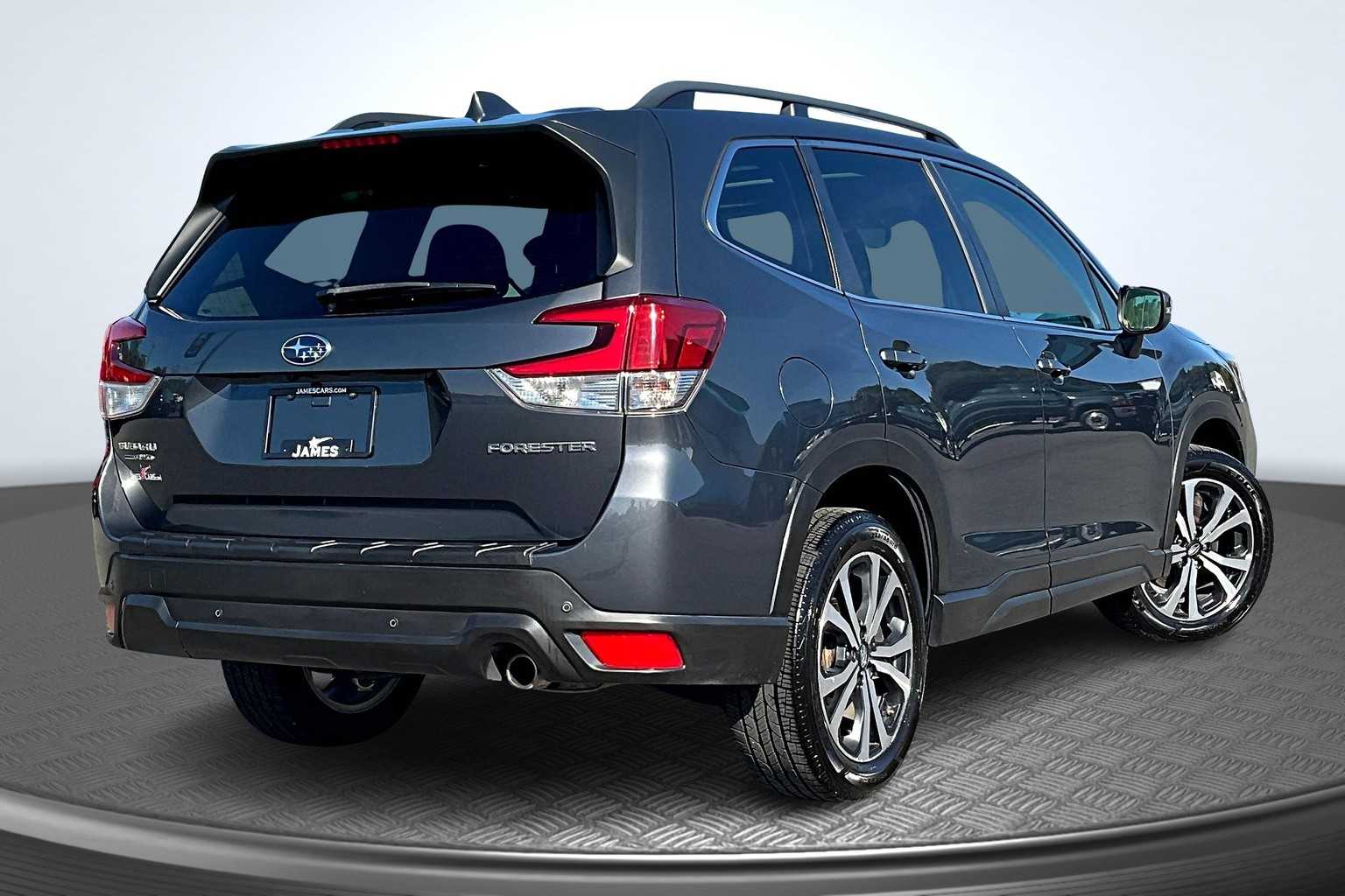 2020 Subaru Forester Limited photo 2