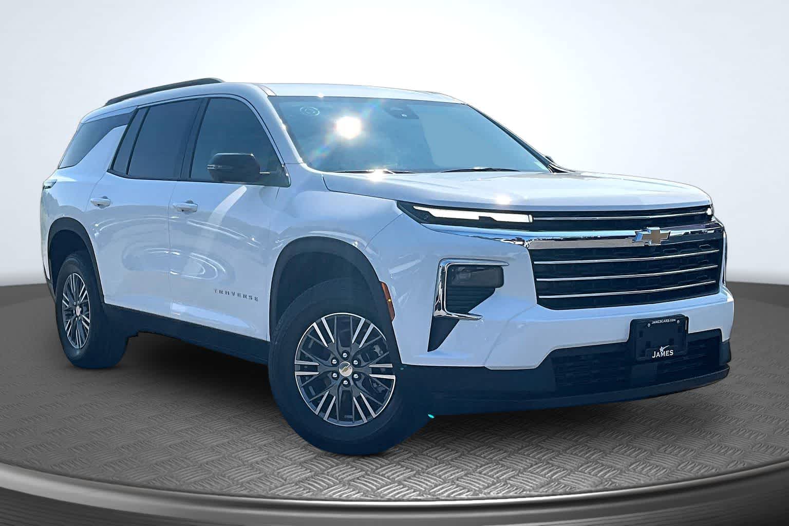 2026 Chevrolet Traverse LT - Photo 6