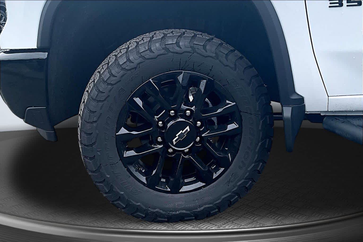2026 Chevrolet Silverado 3500 HD LT - Photo 11