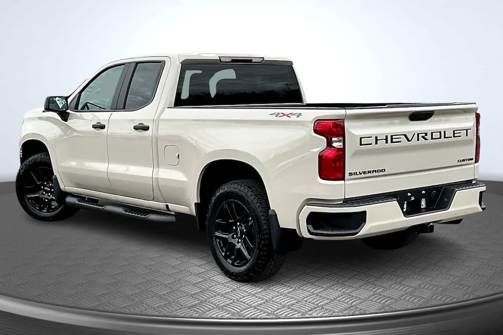 New 2026 Chevrolet Silverado 1500 Custom Truck