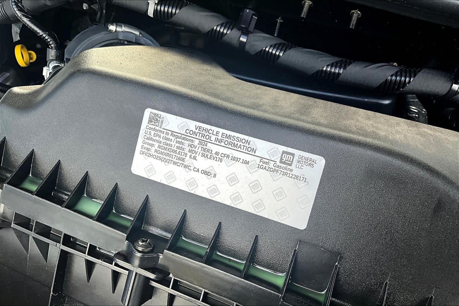 2024 Chevrolet Express Passenger LT - Photo 29