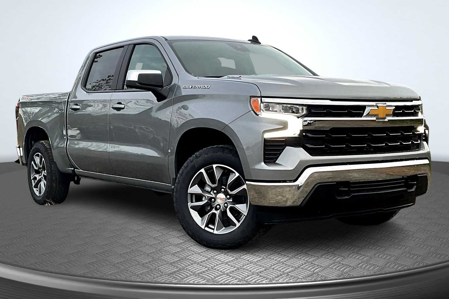 2026 Chevrolet Silverado 1500 LT photo 2