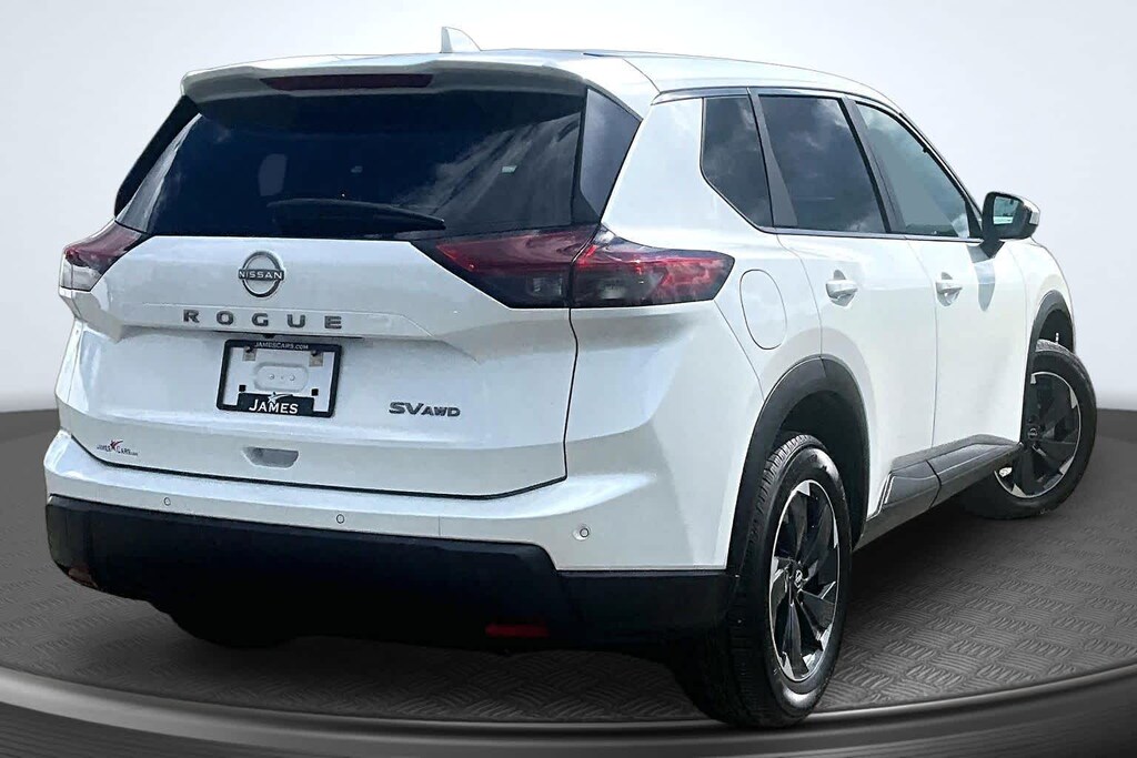 Used 2024 Nissan Rogue SV SUV