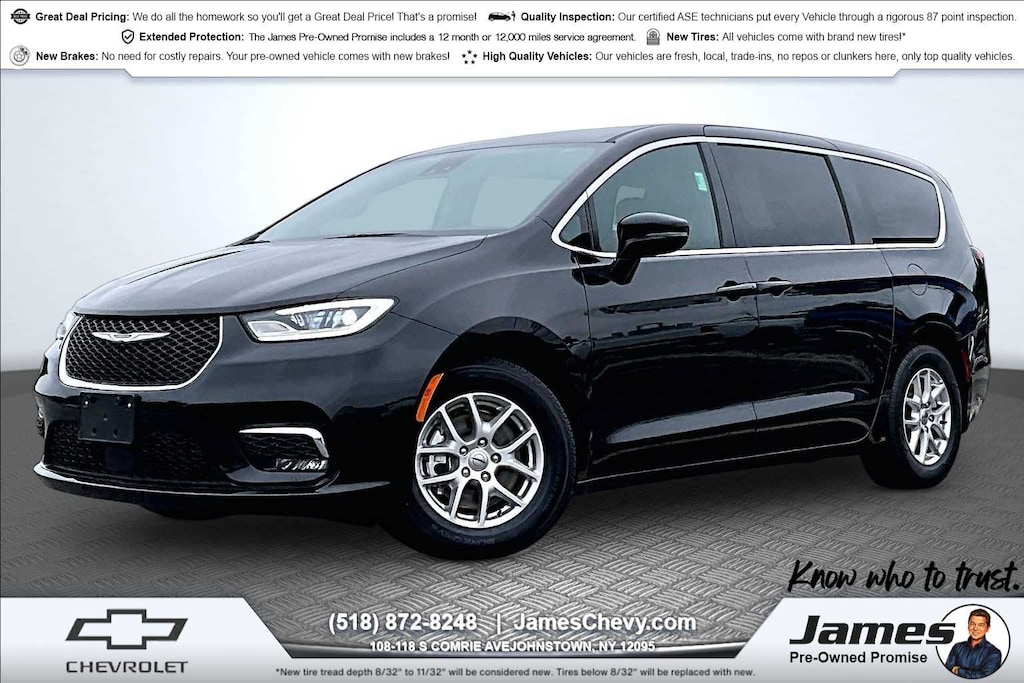 Used 2025 Chrysler Pacifica Select Van Passenger Van