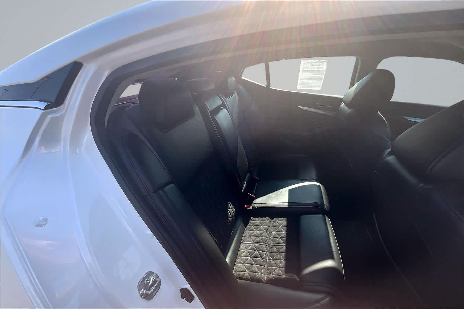 2017 Nissan Maxima SR - Photo 28