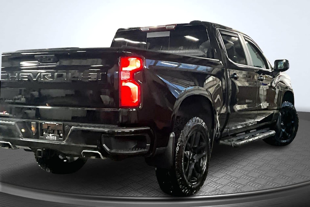 Used 2024 Chevrolet Silverado 1500 LT Trail Boss Truck Crew Cab