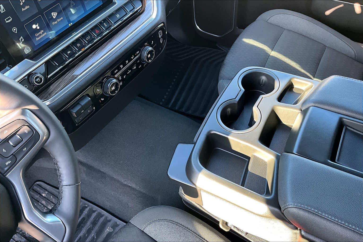 2025 Chevrolet Silverado 1500 LT - Photo 13